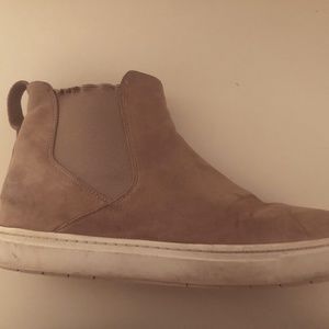 Vince Newlyn Hightop Sneakers in Woodsmoke